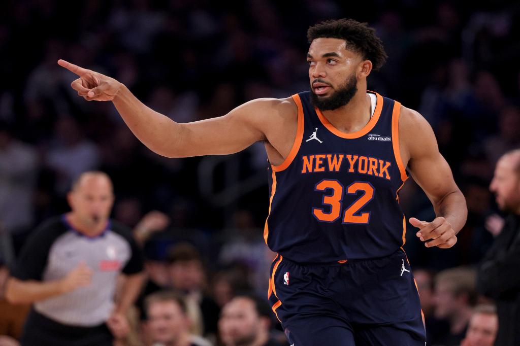 Разблокируйте депозитный матч до $1,6 тыс. для любой игры, включая Knicks-Bulls.