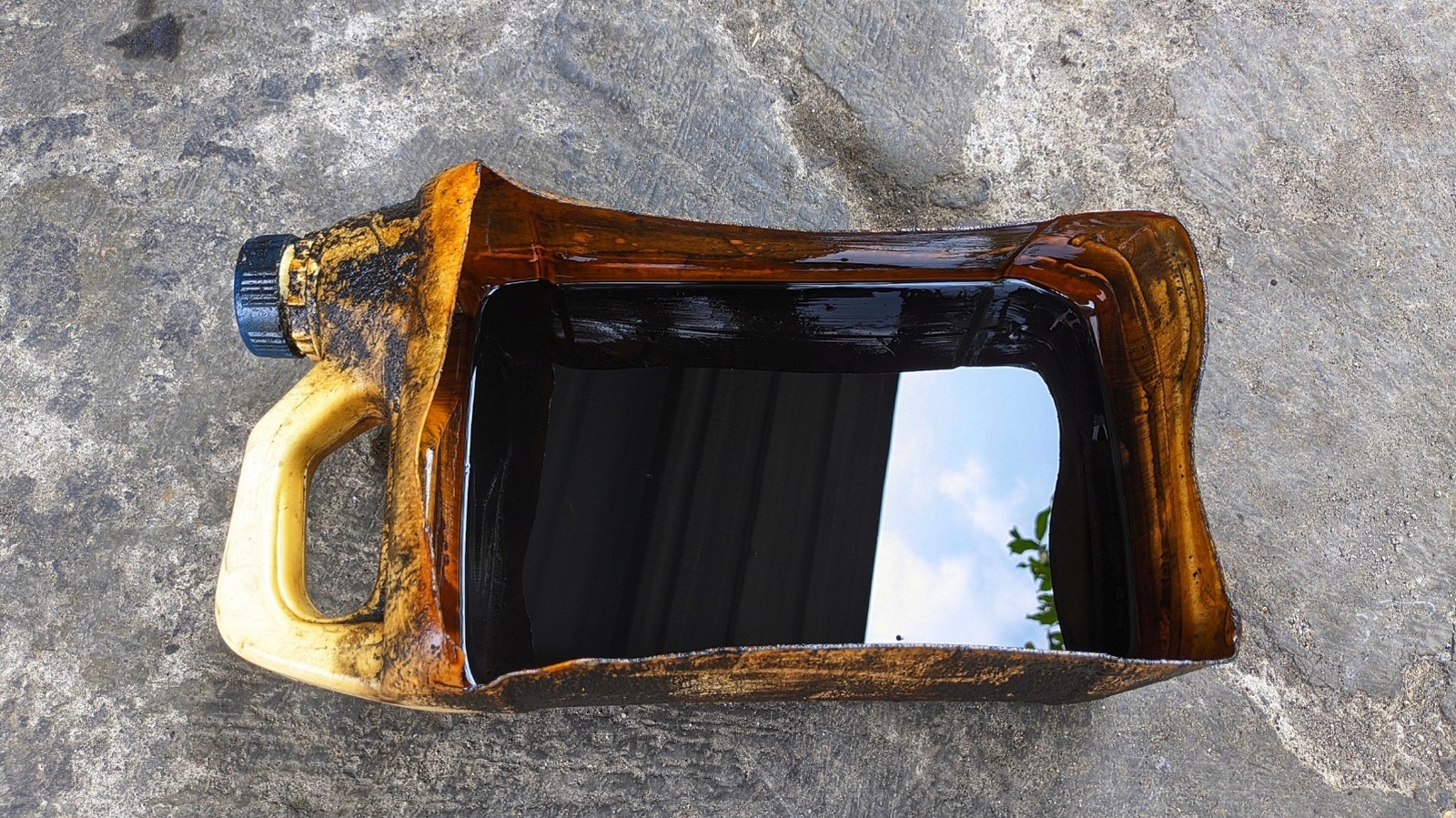 Можете ли вы переработать используемое моторное масло? Как избавиться от этого