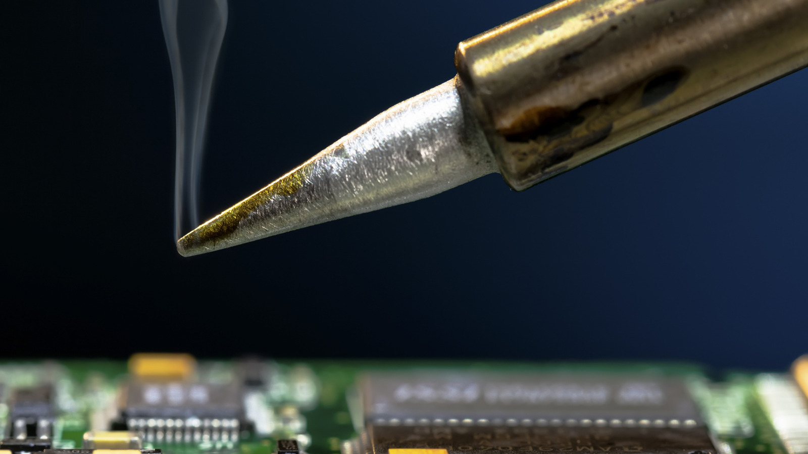 Кто делает Pinecil Smart Spdering Iron и сколько это стоит?