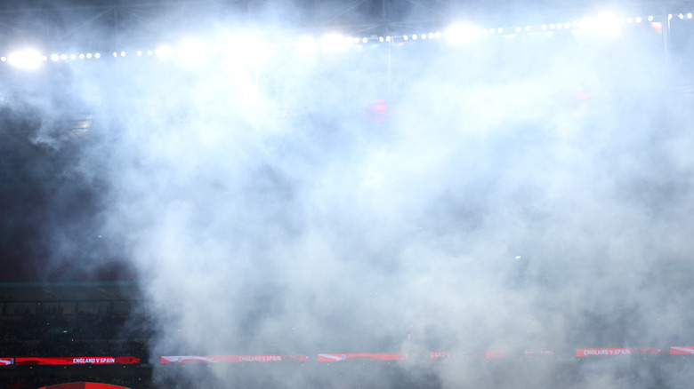 дымовая экрана на арене