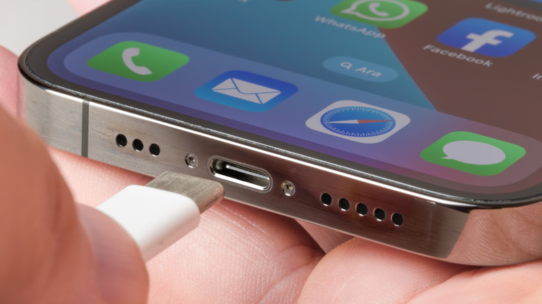 iPhone с портом USB-C
