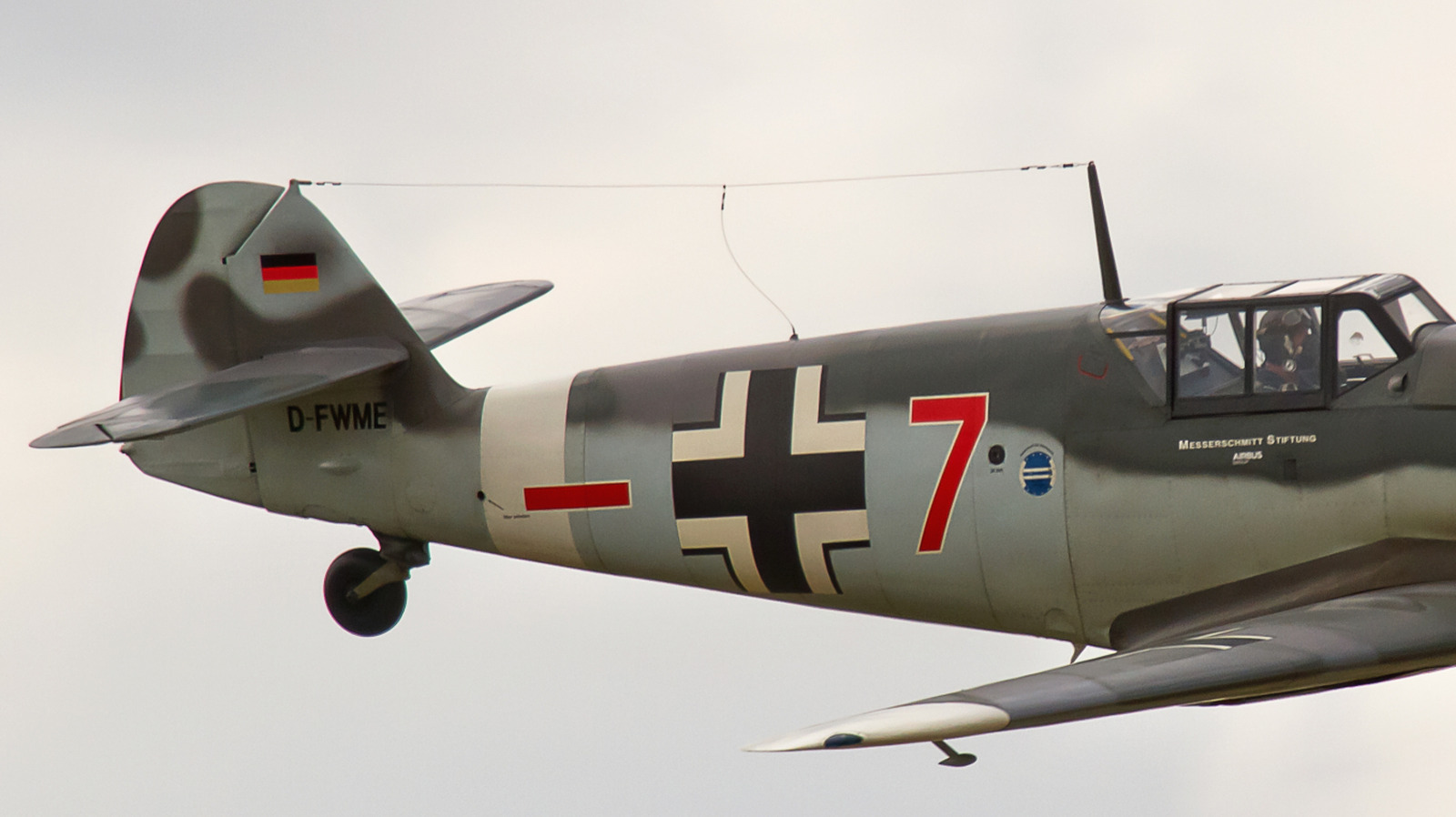 Для чего были провода на самолетах WW2?