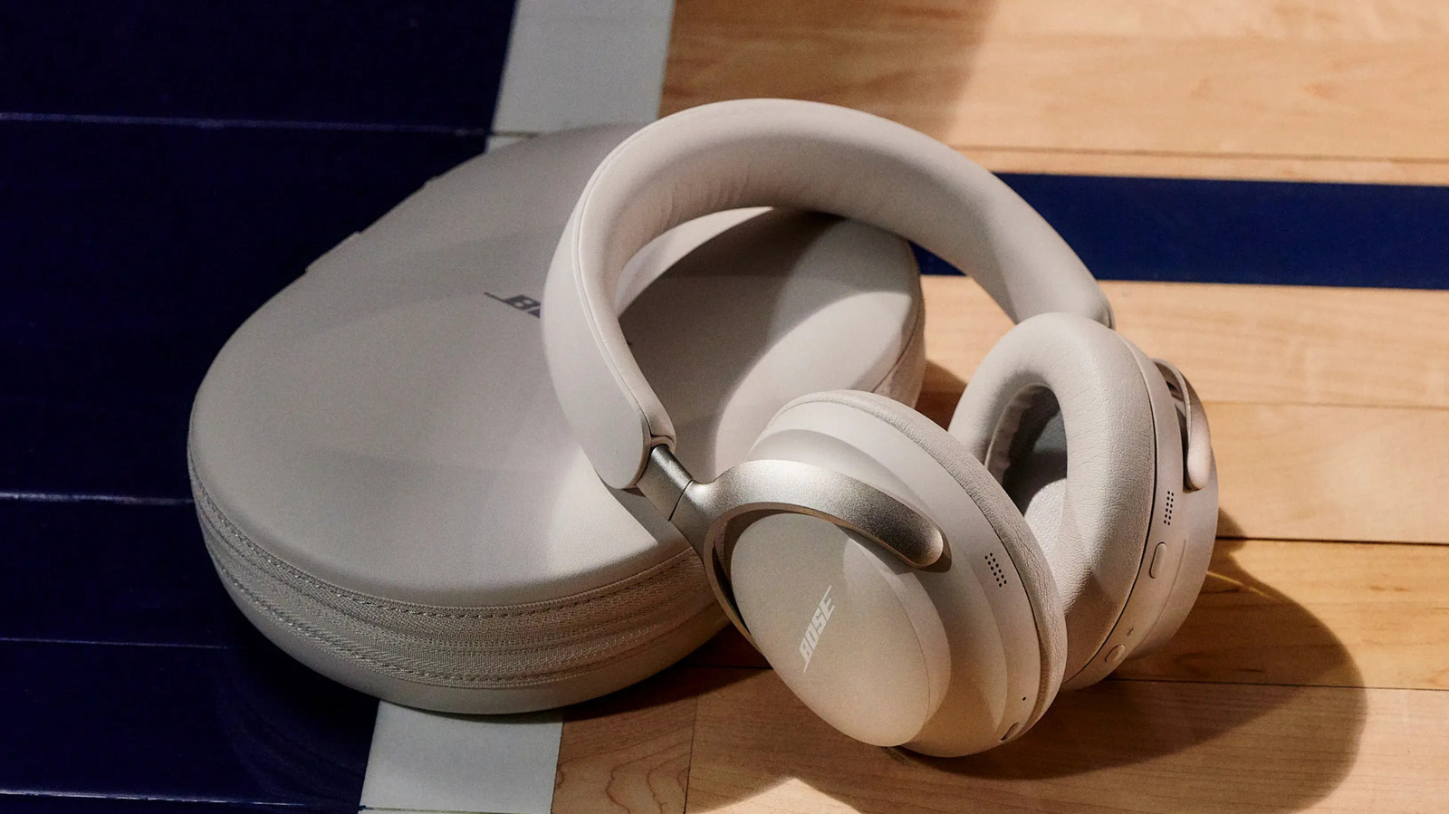 Бозе против Удар в 2025 году: что звучит лучше и чувствует себя приятнее, по словам владельцев?