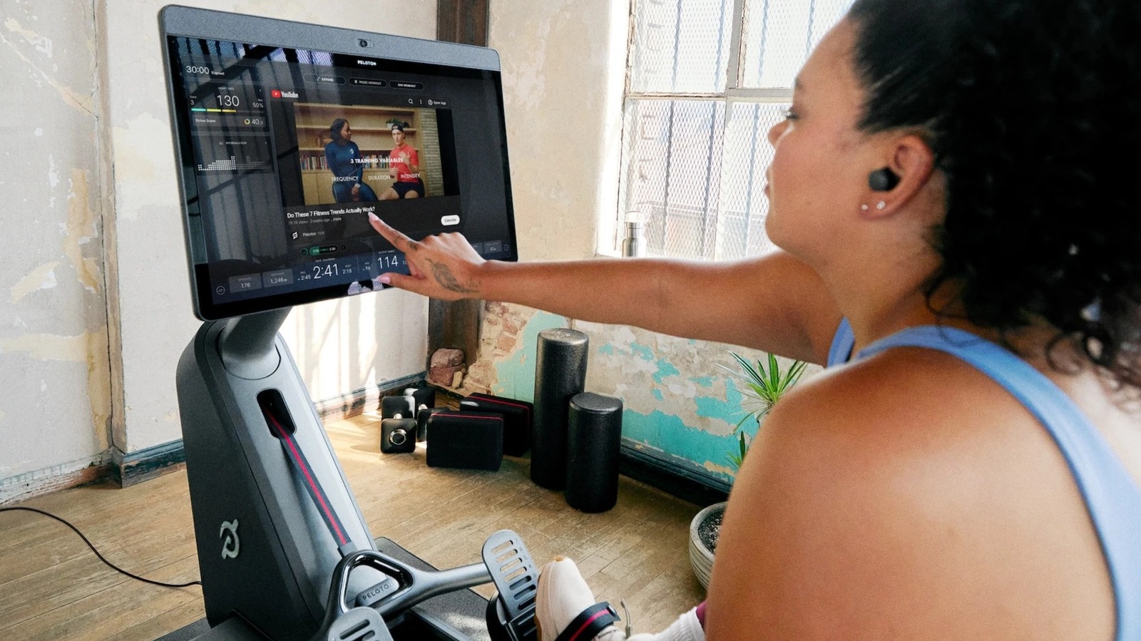 Как смотреть на YouTube на вашем пелотоне