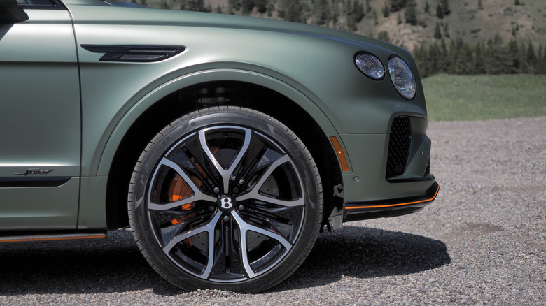 2026 Bentayga Speed ​​Front Wheel и Fender