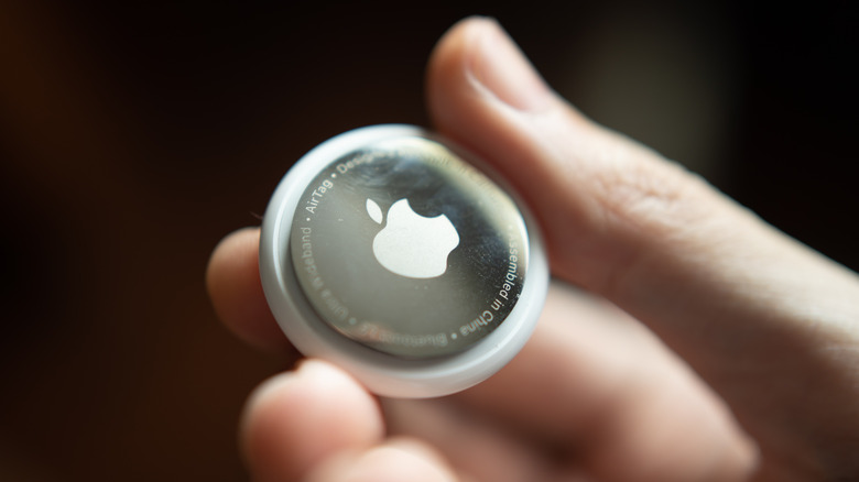 Крупным планом Apple Airtag