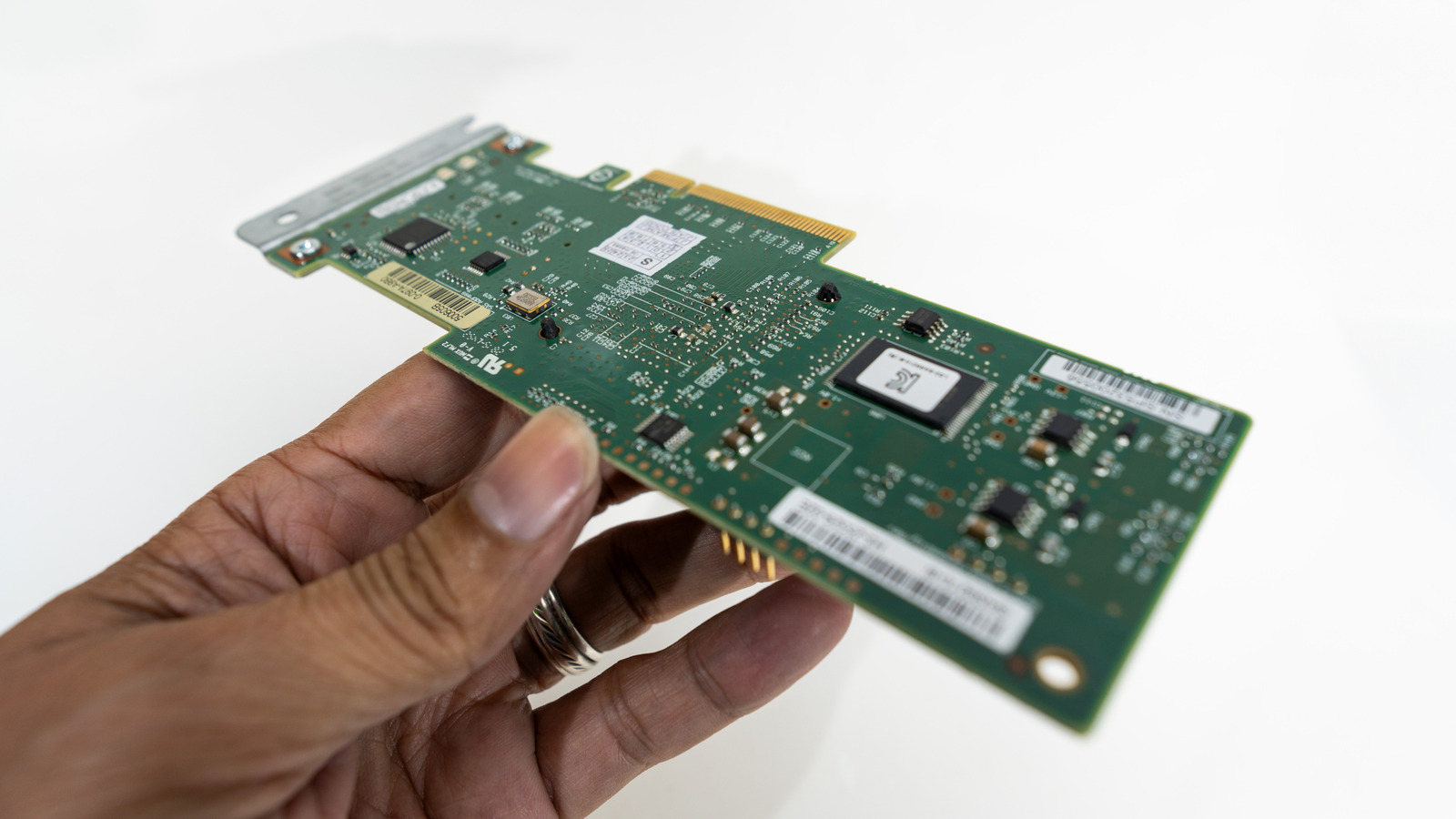 Что такое контроллер RAID и когда вам может понадобиться один для вашего ПК?