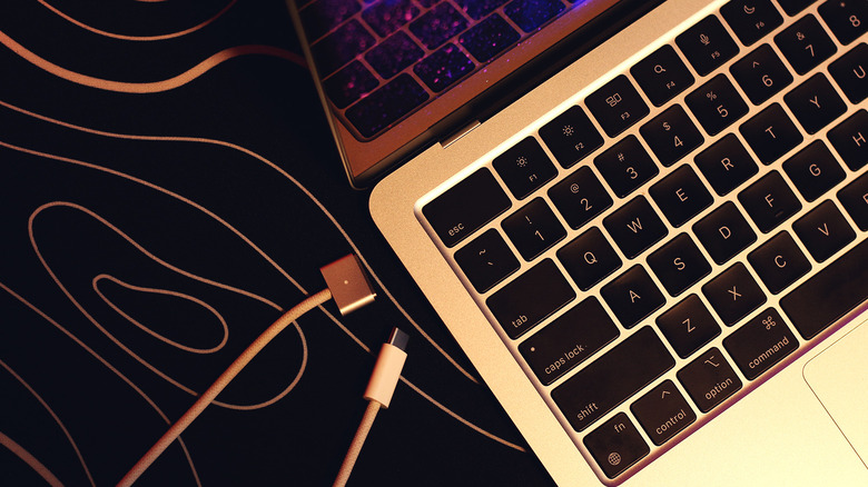 MACBook варианты зарядки MAGSAFE и USB-C