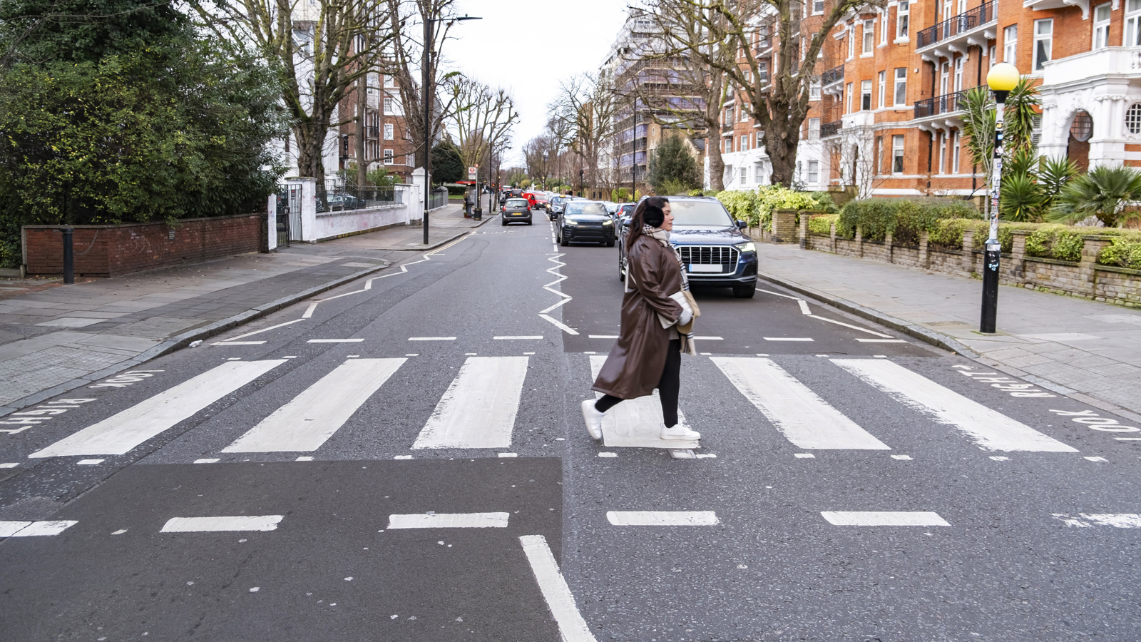 Почему пешеходные переходы называются «перекресткой зебры» в Англии?