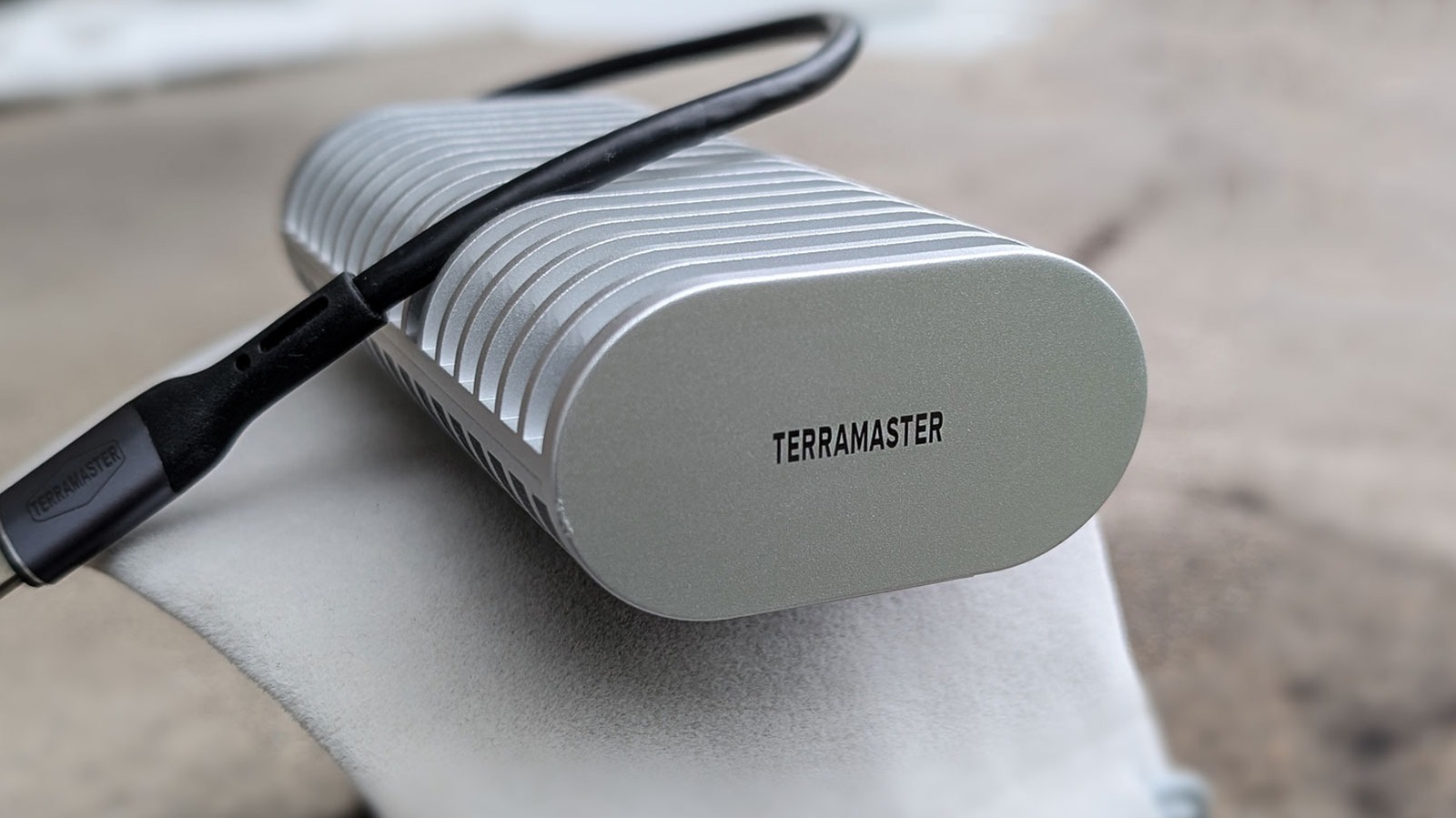 Terramaster D1 SSD Plus USB4 SSD Curtroge делает Pro Speed чувствовать себя простым