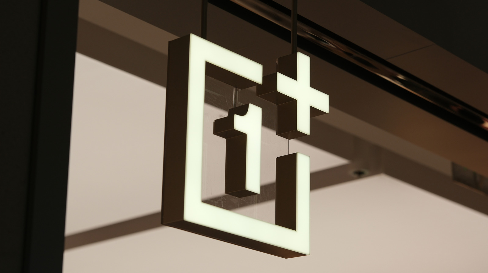 Кому владеют телефоны OnePlus и где они сделаны?