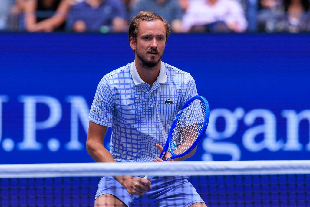 Даниил Медведев против Бенджамина Бонзи шансы, прогнозы, лучшая ставка