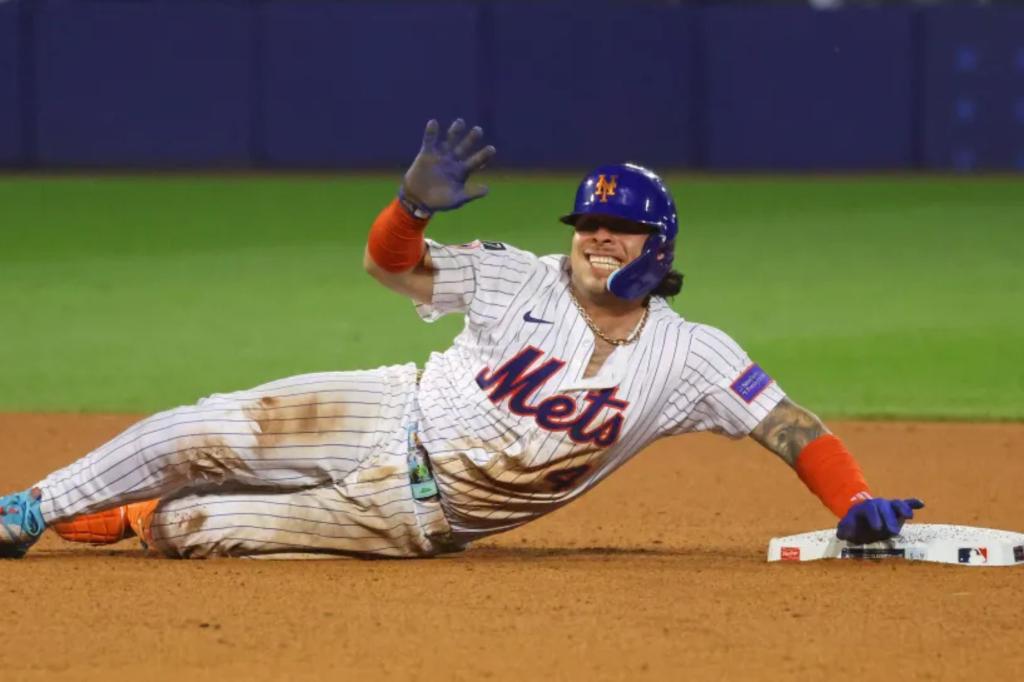 Меттс 'Франциско Альварес нерешит », чтобы вернуться