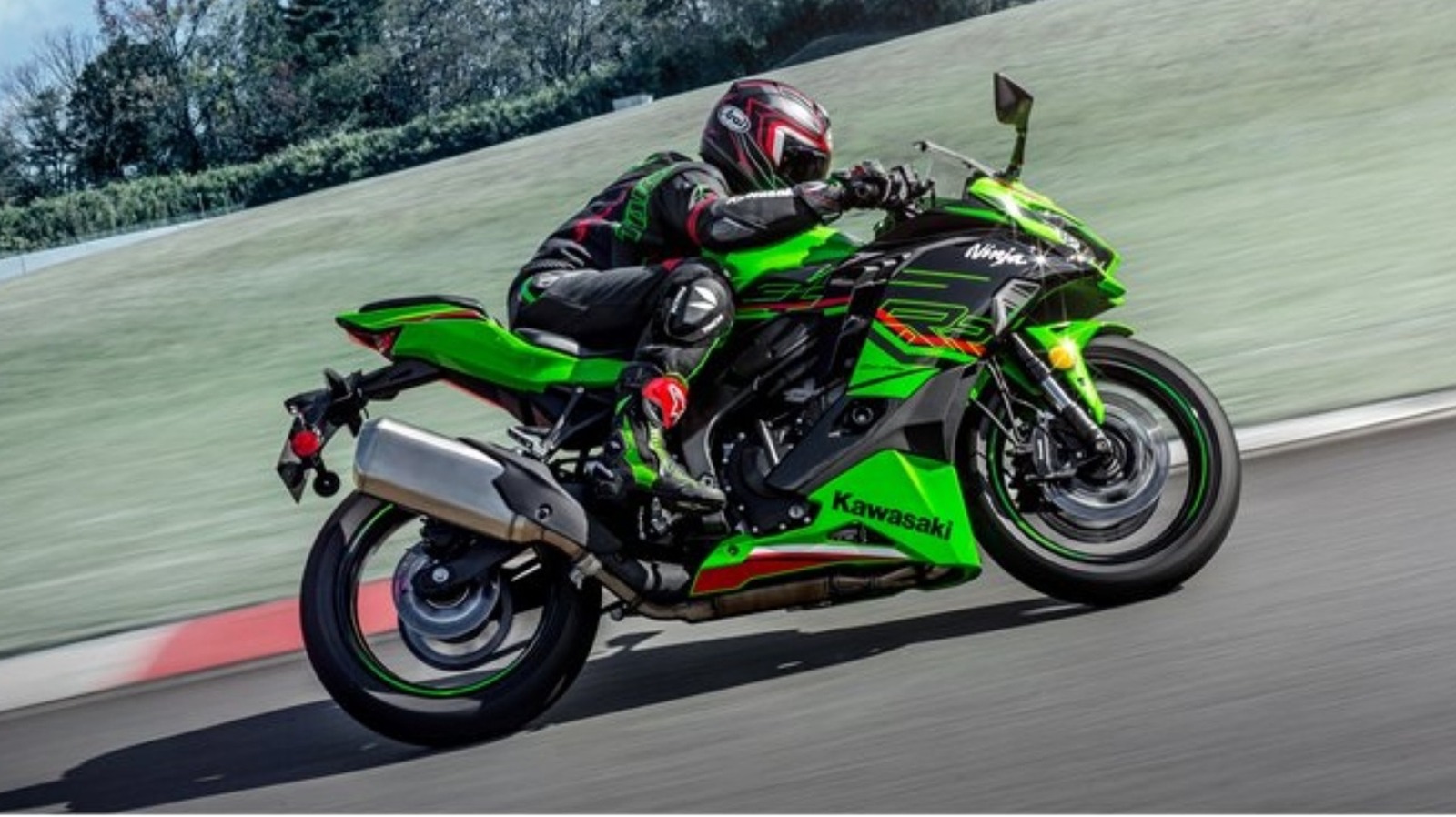 Насколько быстро Кавасаки ZX-4R? Взгляд на максимальную скорость и время ускорения