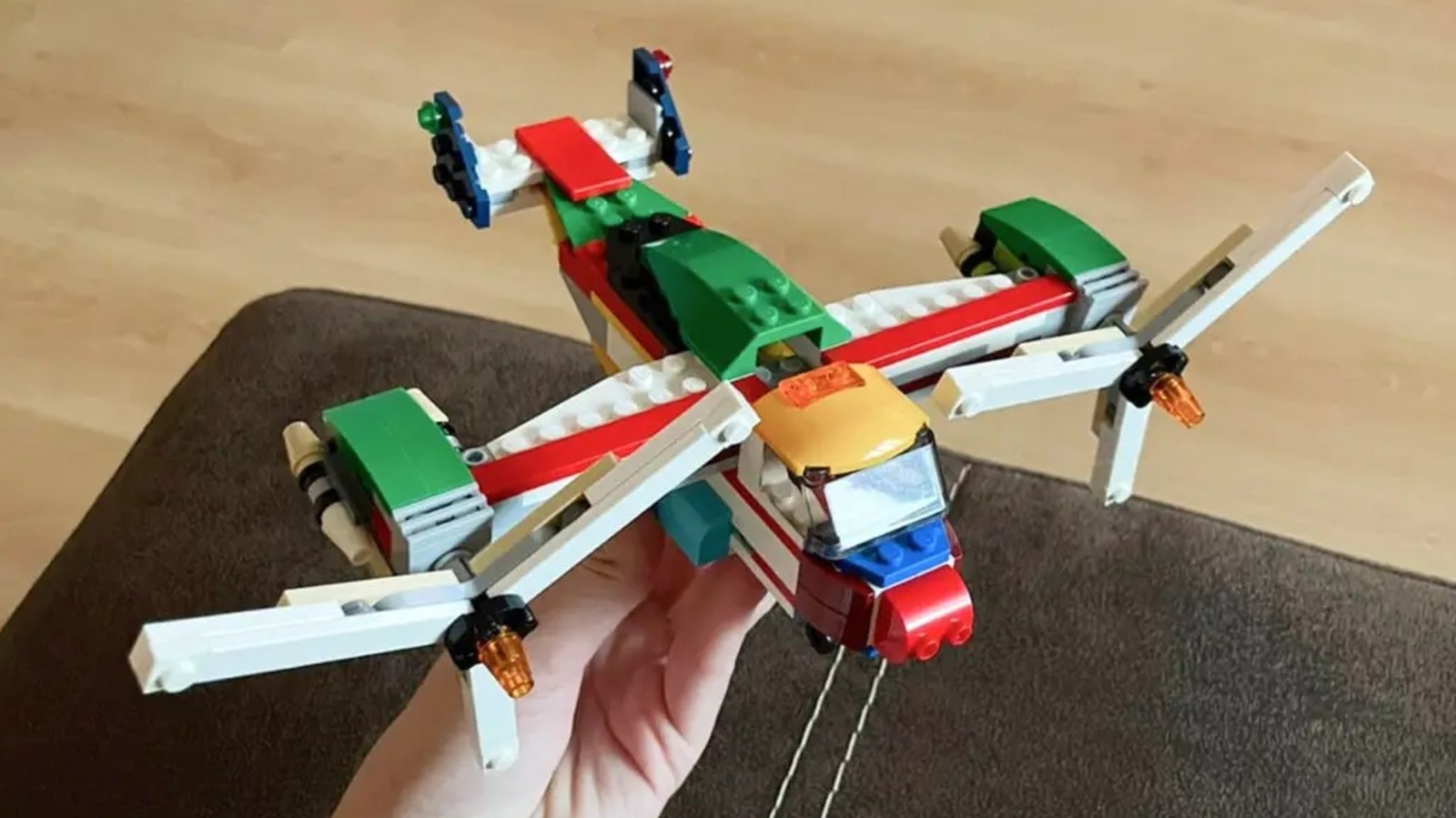 У вас есть тонна пьес и ничего, чтобы построить? Это приложение может помочь