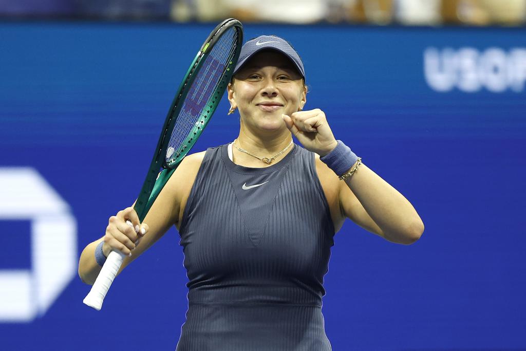 Amanda Anisimova достигает четвертьфинала US Open, Iga Swiatek Relinching
