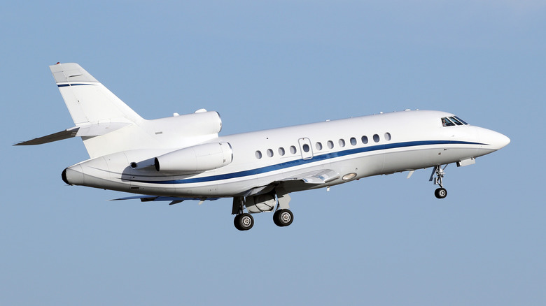 Dassault Falcon 900