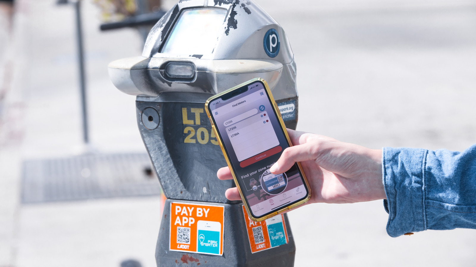 Почему вы никогда не должны сканировать QR -код, чтобы заплатить за парковку