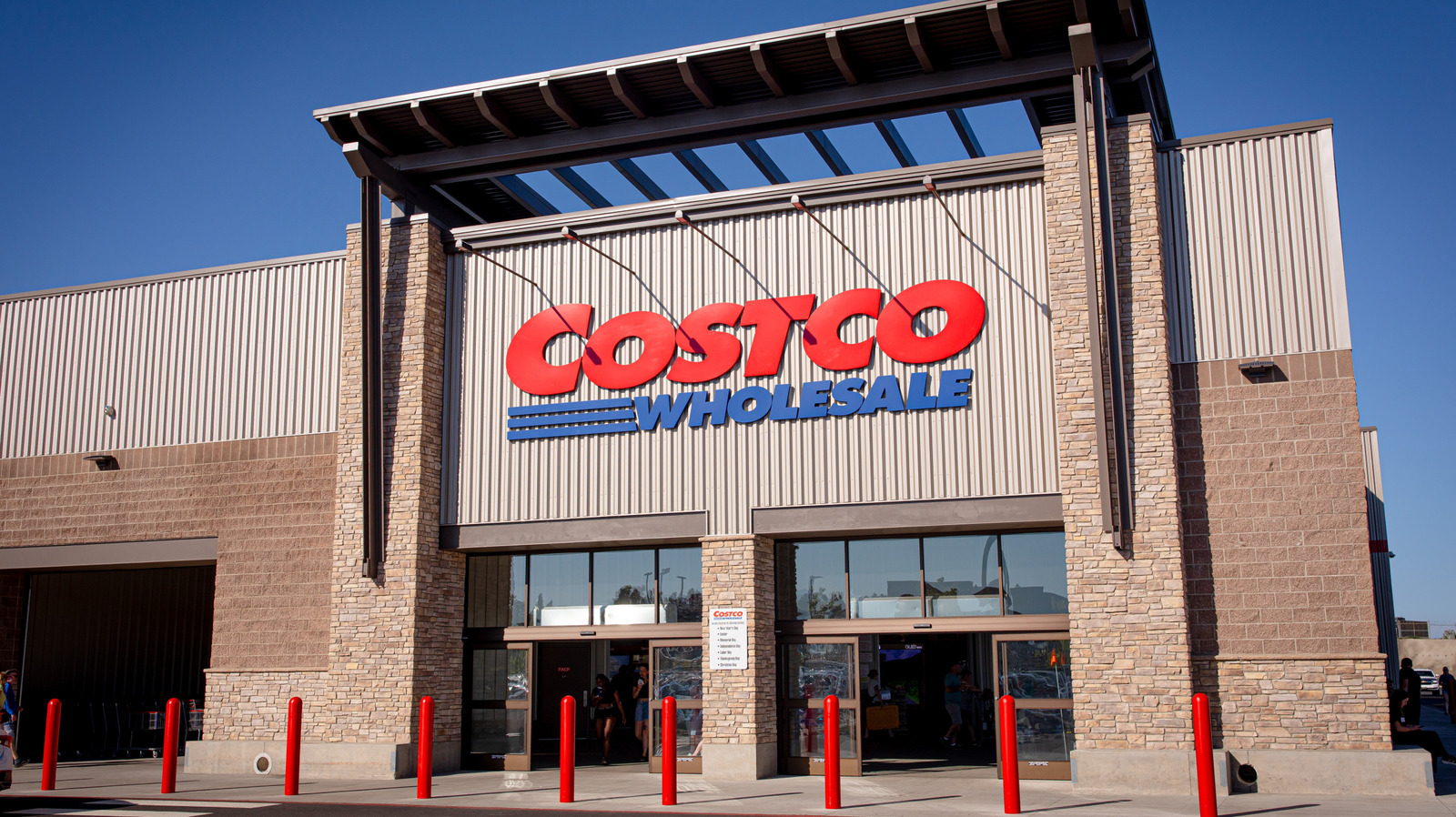 Costco все еще предлагает членство в частном самолете? Его история с колесами вверх, объяснил