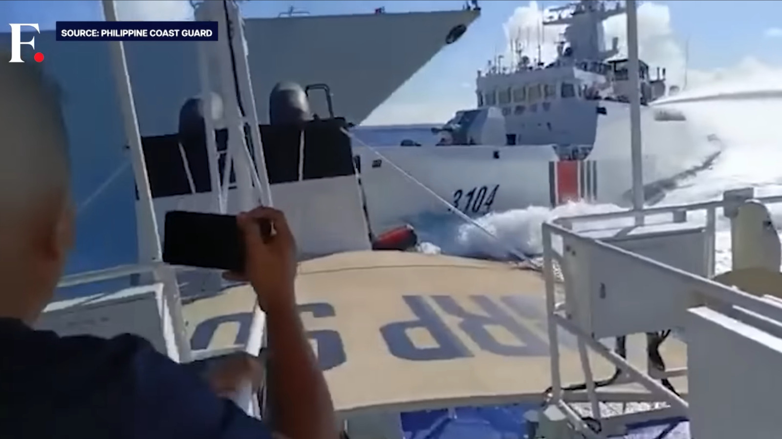 Что происходит, когда сталкиваются два корабля?