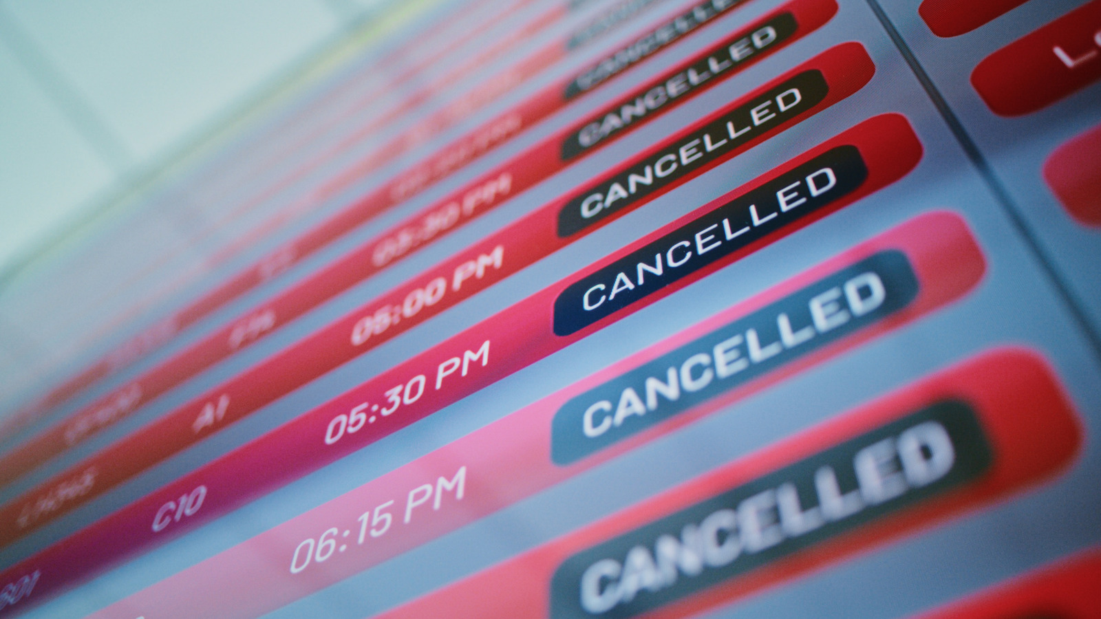 Предполагаемый хакер арестован в кибератаке, которые закрыли аэропорты - вот что случилось