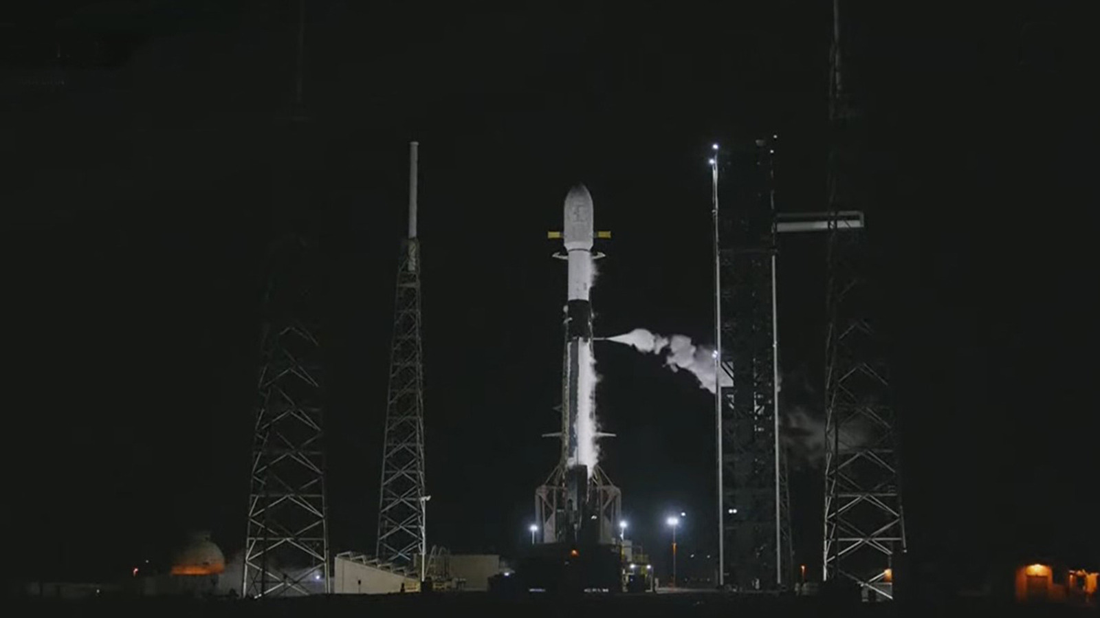 Вот что узнать о запуске SpaceX для миссии Nusantara Lima