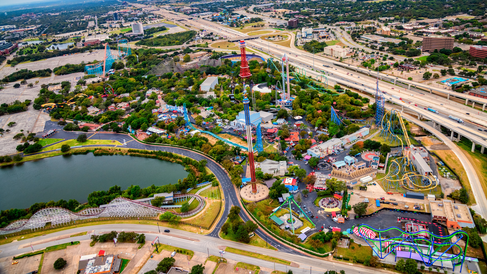 Радуются искатели острых ощущений: эти рекордные американские горки скоро прибудут в Техас