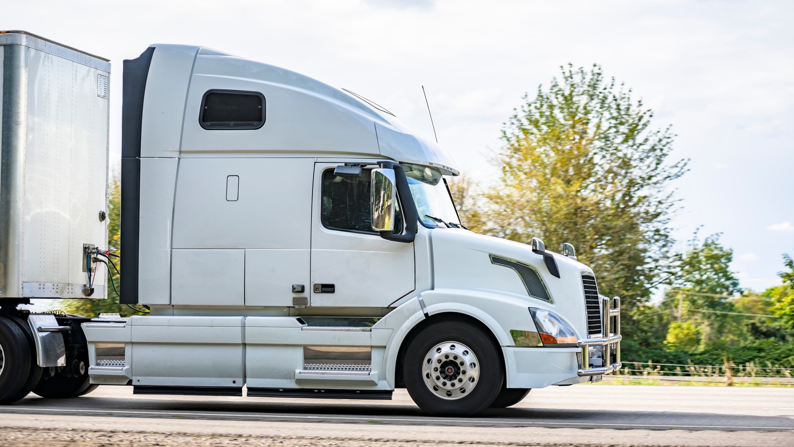 Для чего подносило маленькое окно на вершине кабины полуотдушения?