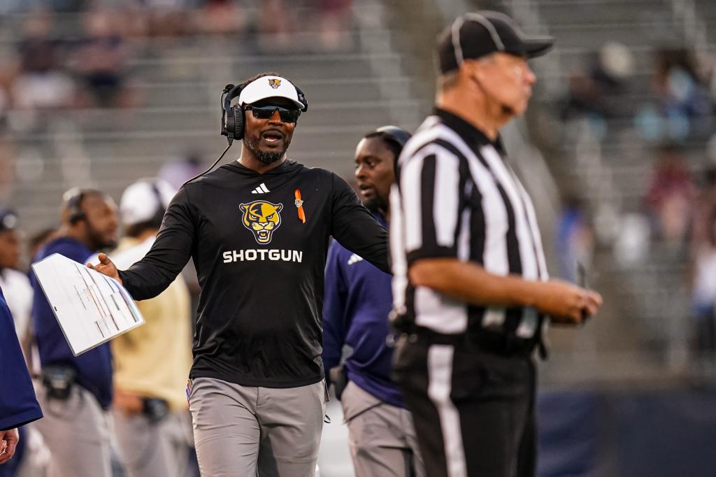 Коэффициенты, выбор, лучшая ставка на футбольный матч среди колледжей во вторник