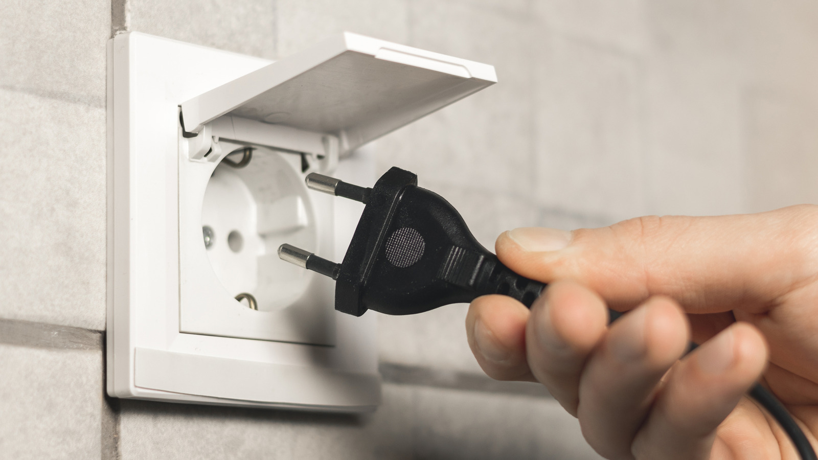 Энергетические вампиры: 5 приборов, которые увеличивают ваши счета за электричество