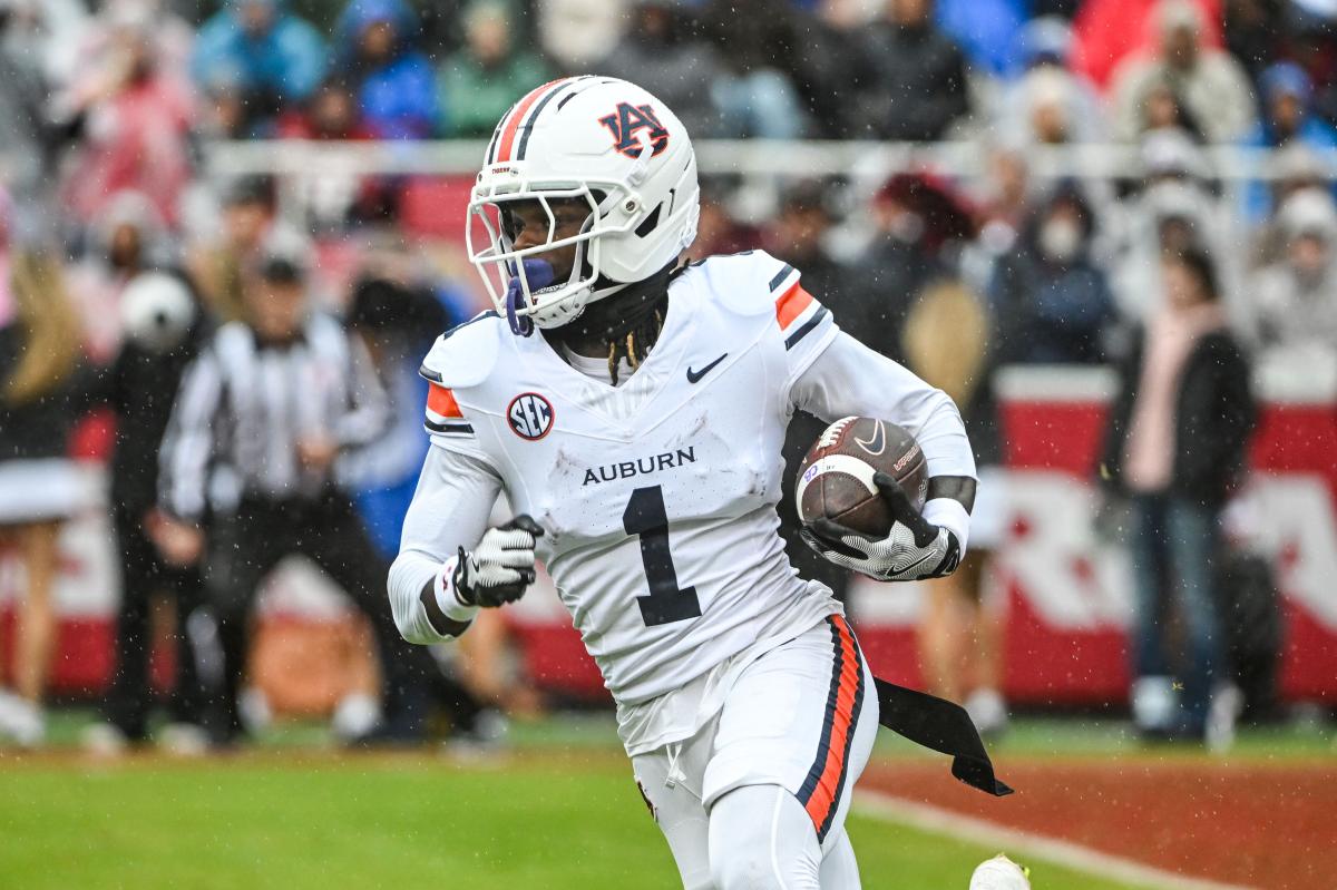 Прогноз на матч «Алабама» — «Оберн»: шансы, выбор и лучшая ставка на «Железный кубок» 2025 года