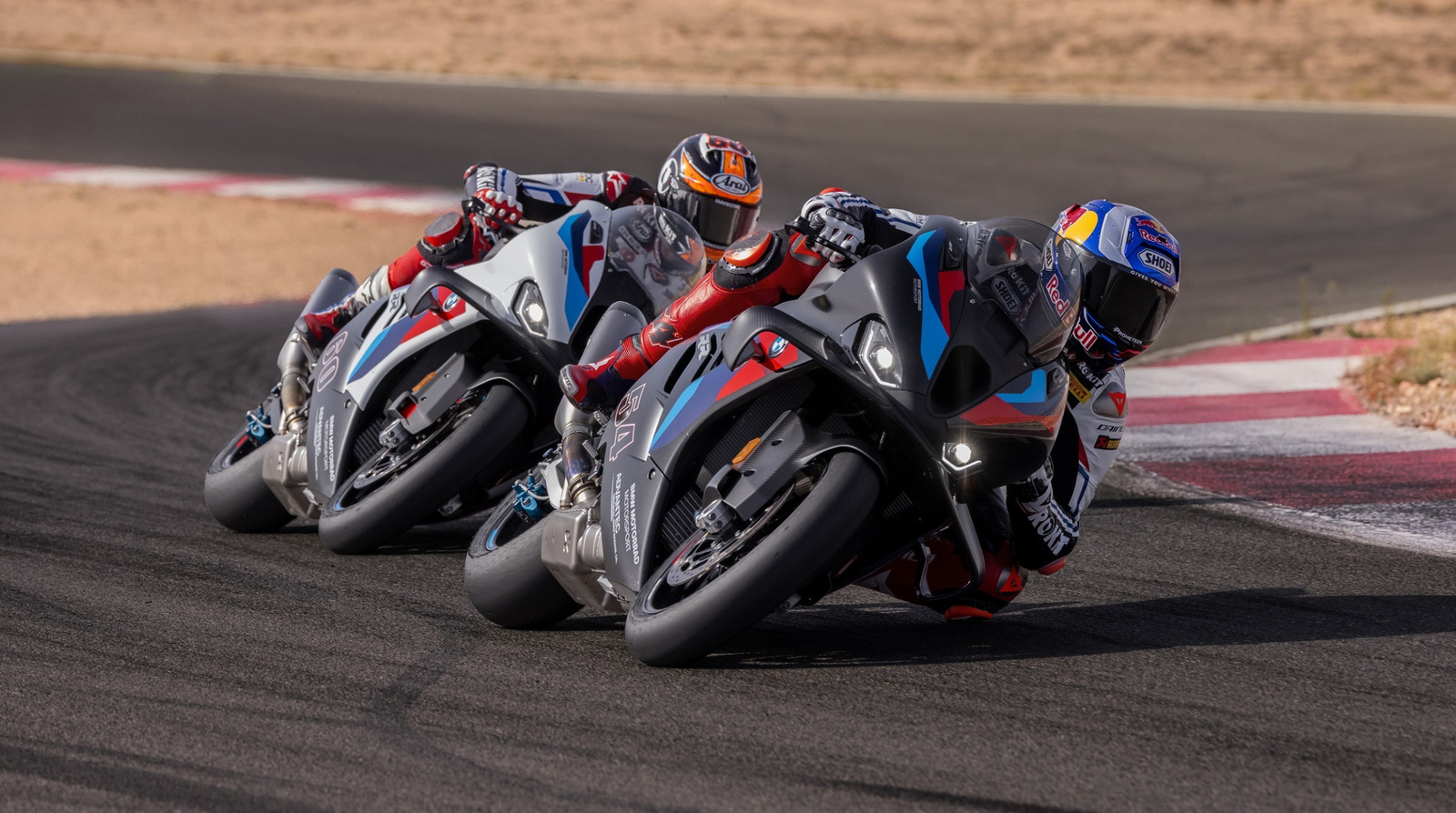 Стоит ли использовать бензин премиум-класса в мотоцикле BMW?