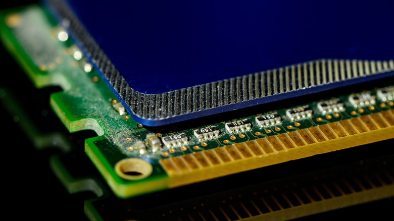 Крупный план пары больных RAM