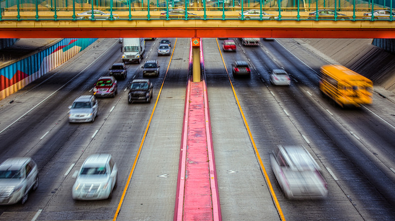 Дорожное движение в Эль-Пасо, Техас