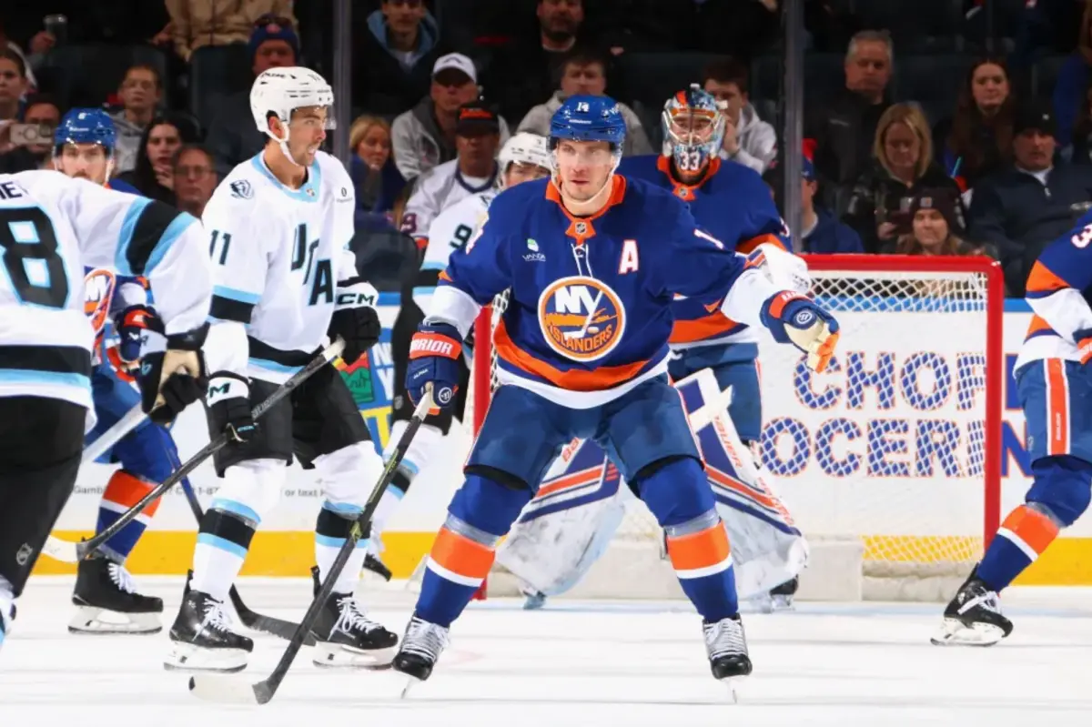 Островитяне оставили раненого Бо Хорвата в Нью-Йорке для начала поездки