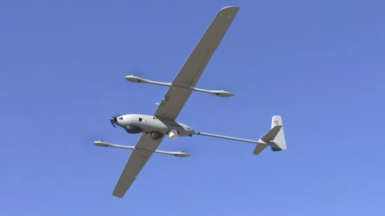 Полицейский дрон Сталкер в полете