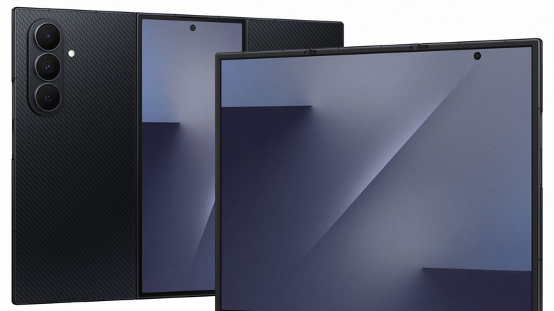 Вид сзади и спереди Samsung Galaxy Trifold на белом фоне