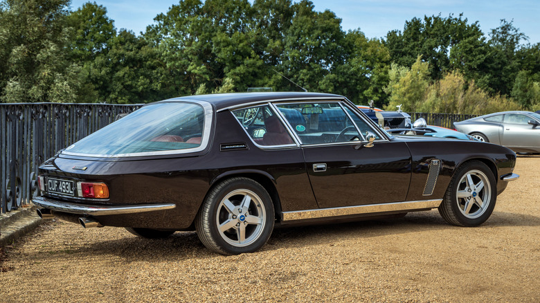Jensen Interceptor на автосалоне