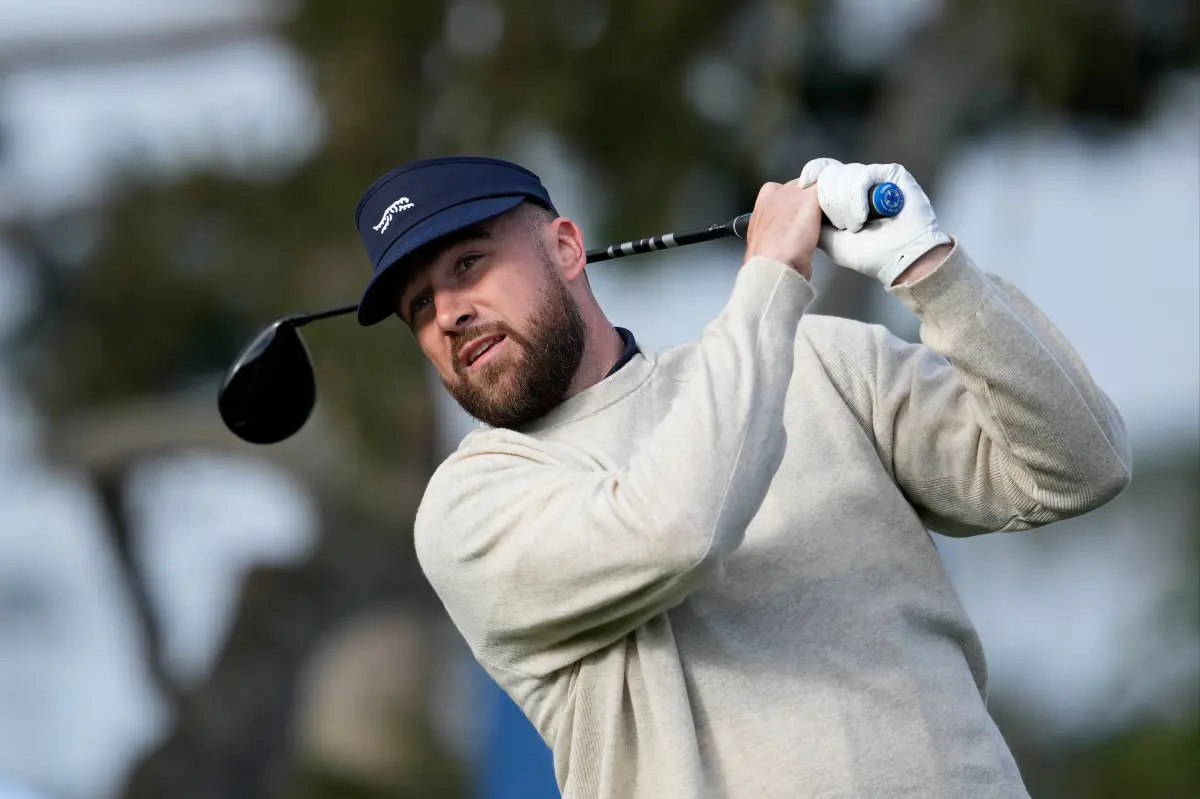 Жених Тейлор Свифт, Трэвис Келси, на Pebble Beach Pro-Am