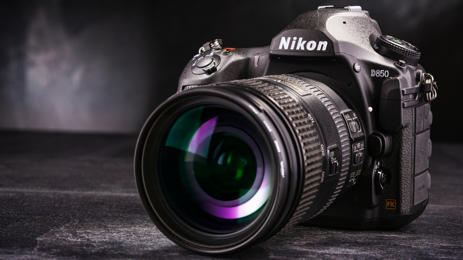 14-летний мальчик стал лучшим молодым фотографом года крупным планом, используя эту зеркальную камеру десятилетней давности