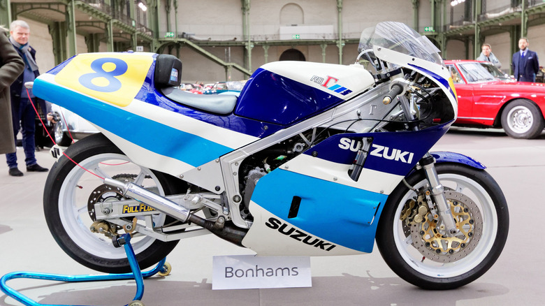 Suzuki RG500 на аукционе Bonhams 2017 года
