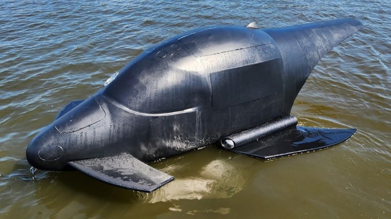 Морской дрон «Си-Хищник-7» на поверхности воды