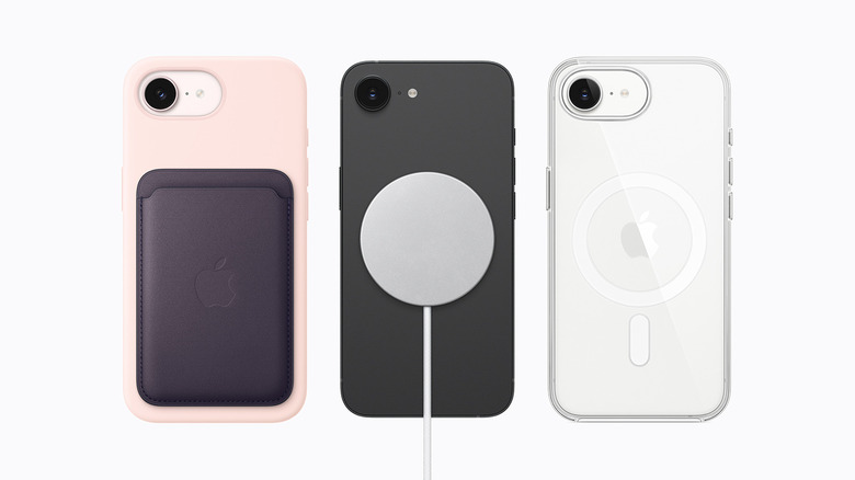 iPhone 17e с аксессуарами MagSafe