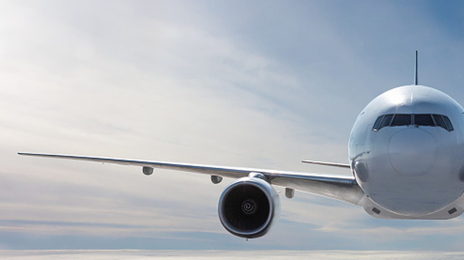 Каков средний срок службы реактивного двигателя?