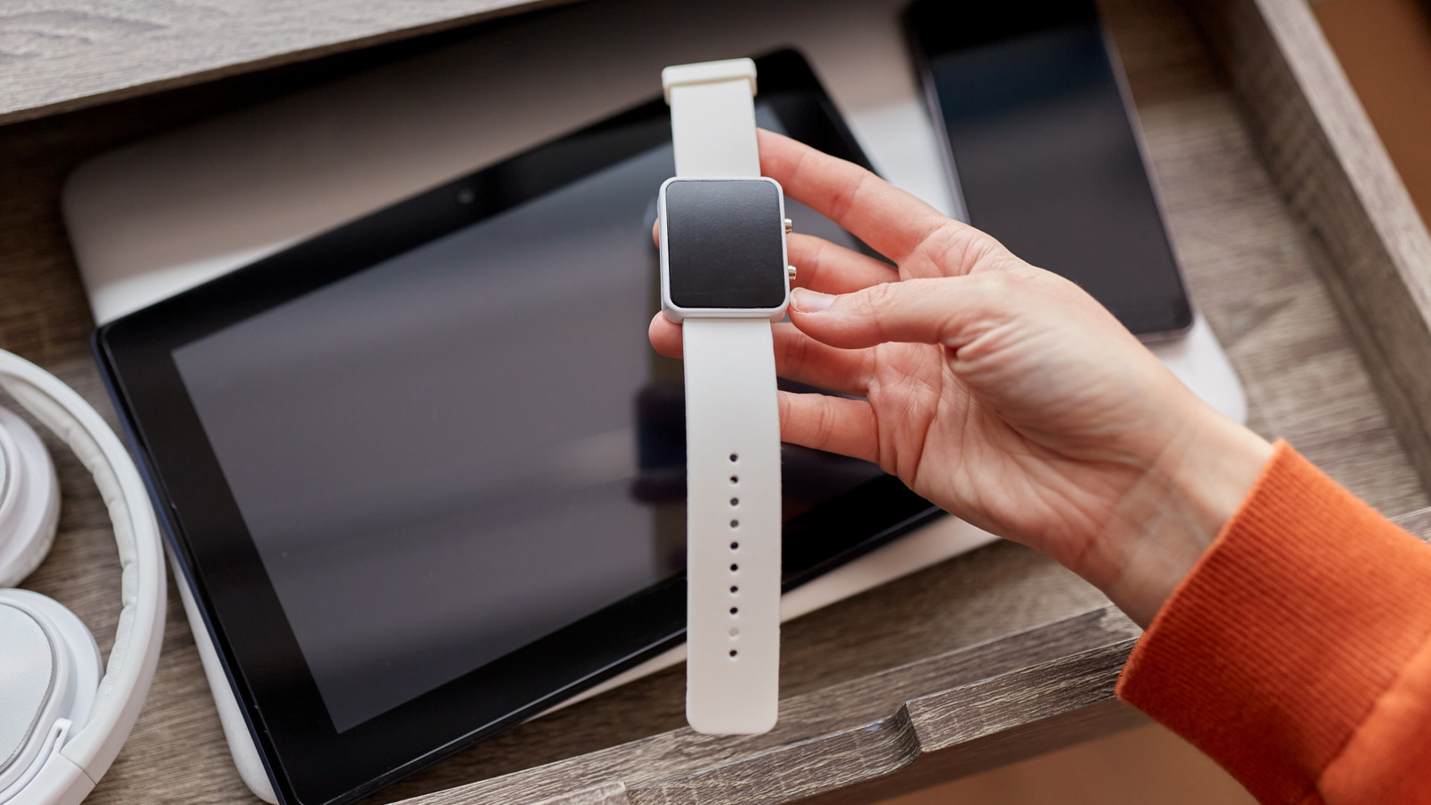 5 умных способов использования старых умных часов