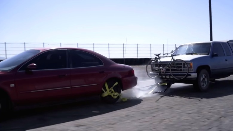 Полицейский бампер Grappler в действии