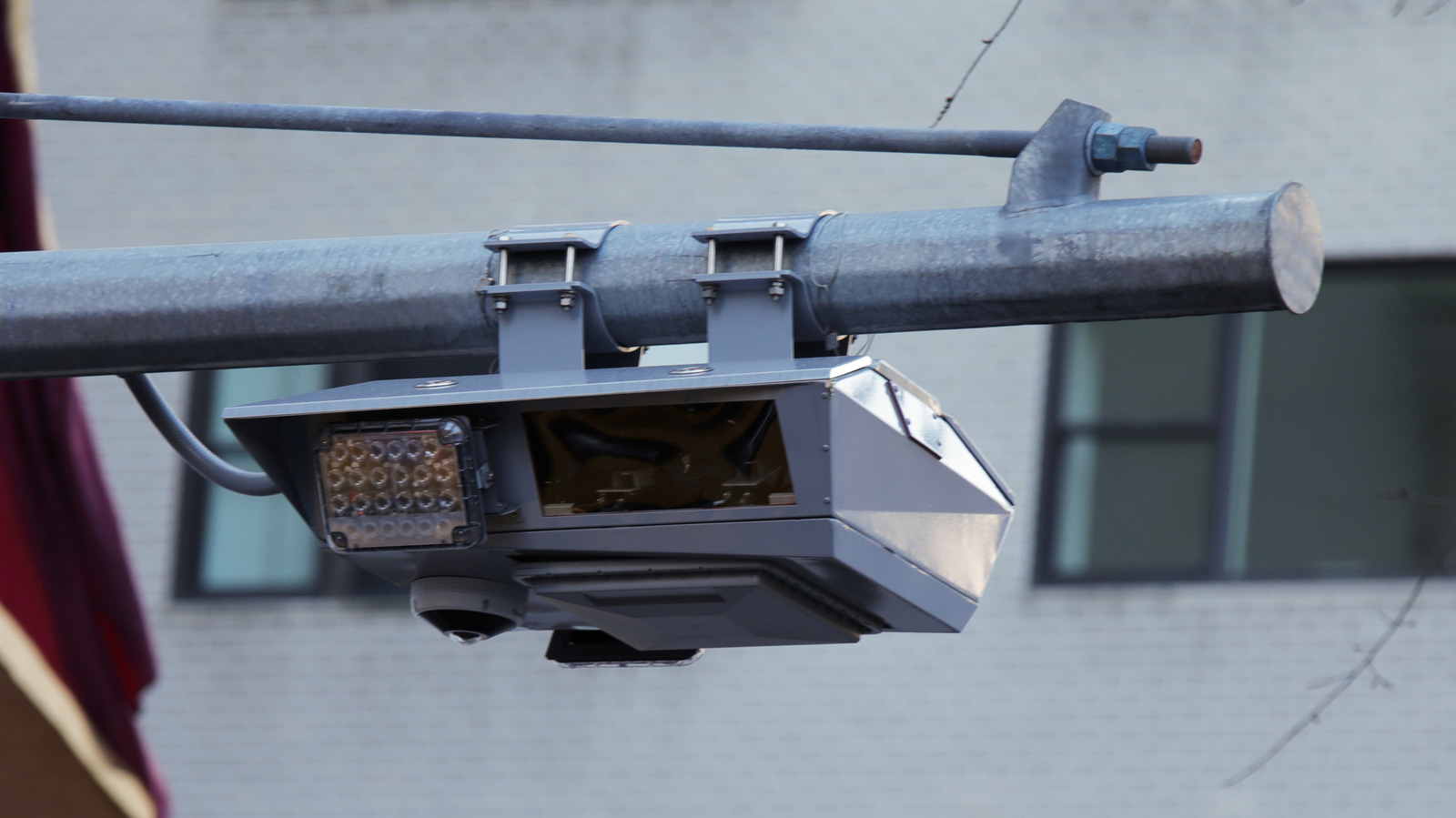 Почему билеты на камеры дорожного движения и плата за проезд будут стоить вам дороже при арендованном автомобиле