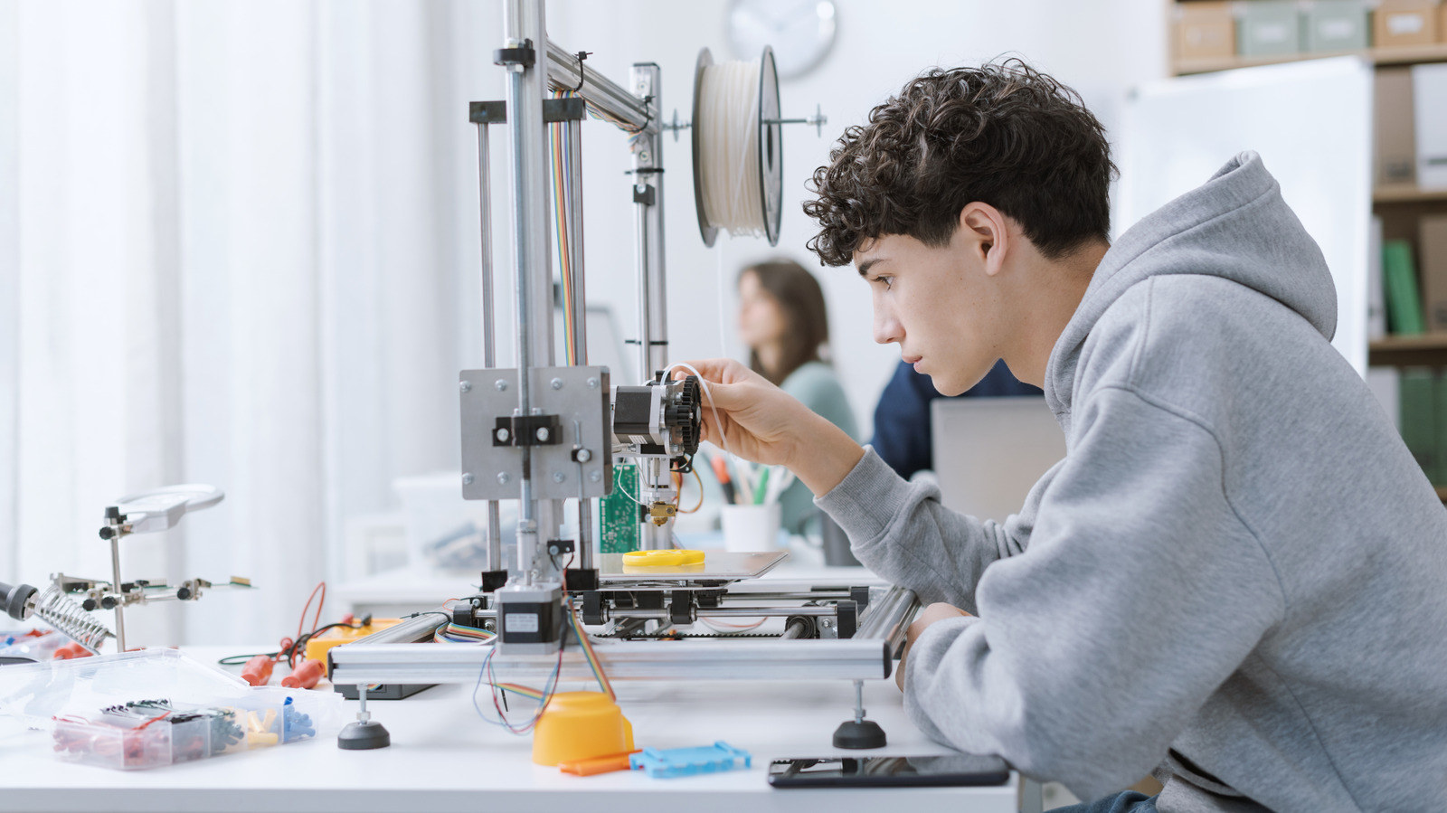 5 классных 3D-принтов, которые наведут порядок на вашем столе