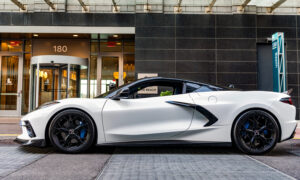 Corvette с пробегом в 3000 миль сошел с конвейера дилера всего через неделю владения