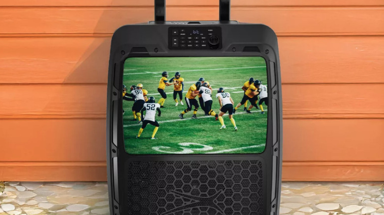 Altec Lansing SoundRover View с включенным дисплеем